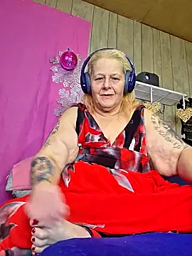 DavisDesires online show from 12, 2, 2026