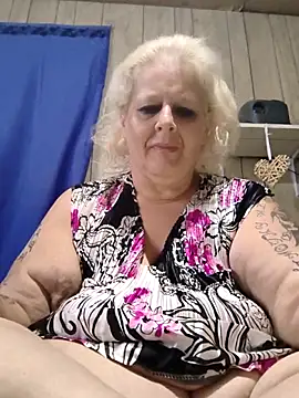 DavisDesires online show from 23, 4, 2026