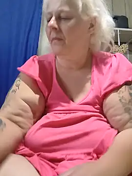 DavisDesires online show from 8, 5, 2026