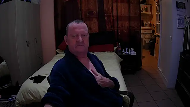 passifsoumis1963 online show from 23, 11, 2025