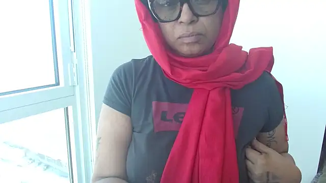 MSweetLindaParks online show from 10, 4, 2026