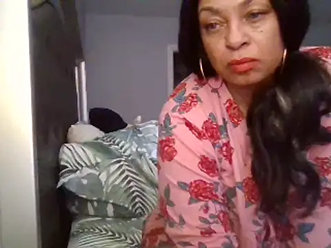 MSweetLindaParks online show from 15, 2, 2025