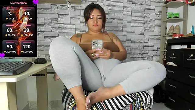 Snapshot of hot-timefun chatting on 27, 5, 2026 hot-timefun online show from 27, 5, 2026