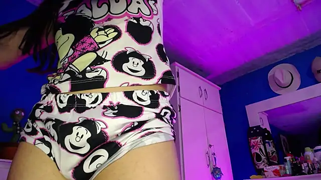 Snapshot of Lunahoney1 chatting on 21, 10, 2025 Lunahoney1 online show from 21, 10, 2025