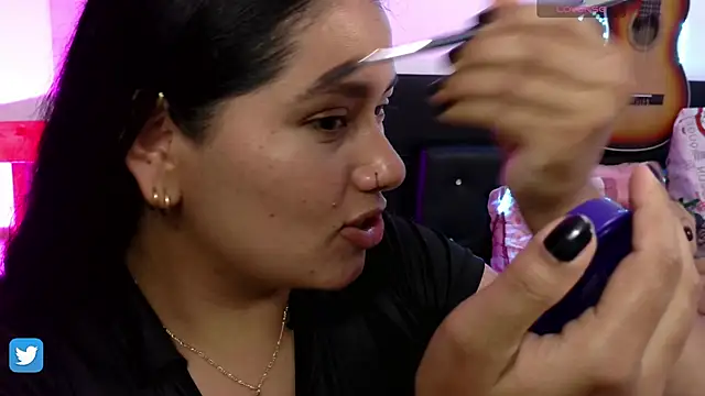 LauraRuiz1 online show from 8, 9, 2025