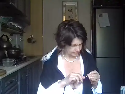 Baby-Matilda online show from 28, 10, 2025