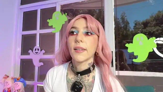 Snapshot of Evangelyne_1 chatting on 26, 10, 2025 Evangelyne 1 online show from 26, 10, 2025