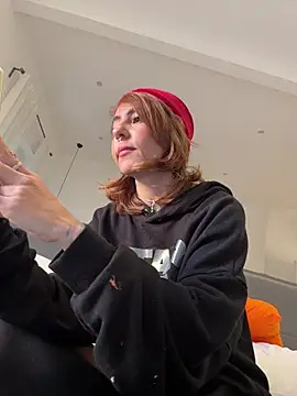 Snapshot of Evangelyne_1 chatting on 26, 11, 2025 Evangelyne 1 online show from 26, 11, 2025