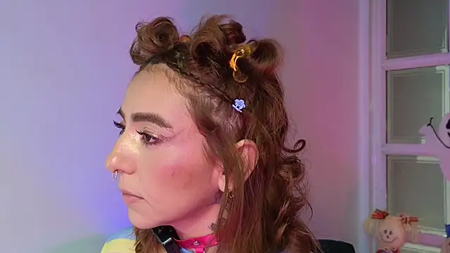 Snapshot of Evangelyne_1 chatting on 29, 10, 2025 Evangelyne 1 online show from 29, 10, 2025