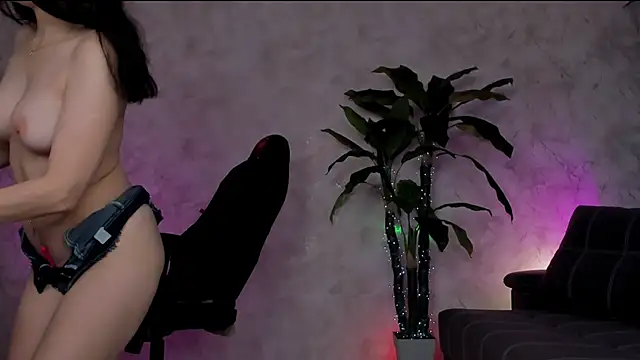Emma7 online show from 18, 5, 2026