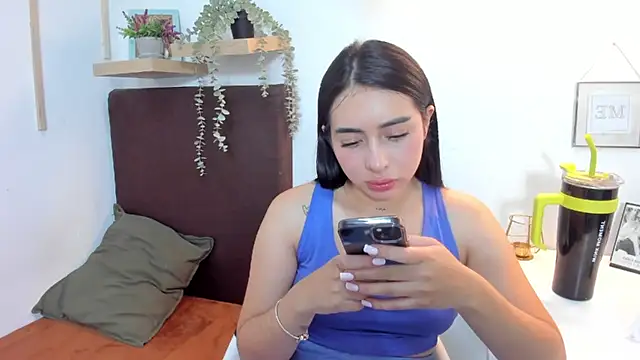 Snapshot of isabella_jade chatting on 6, 3, 2025 isabella jade online show from 6, 3, 2025