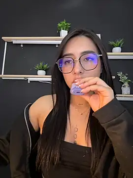 isabella jade online show from 12, 11, 2025