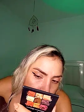 Snapshot of ASHLEY_BLAIR chatting on 15, 10, 2025 ASHLEY BLAIR online show from 15, 10, 2025