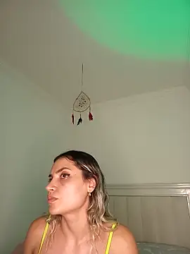 Snapshot of ASHLEY_BLAIR chatting on 28, 4, 2026 ASHLEY BLAIR online show from 28, 4, 2026