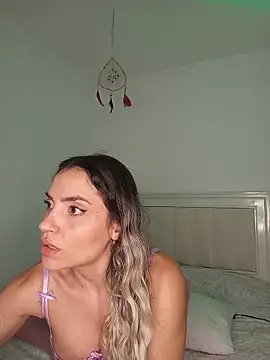 Snapshot of ASHLEY_BLAIR chatting on 28, 5, 2026 ASHLEY BLAIR online show from 28, 5, 2026