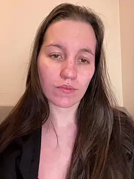 Snapshot of Nicole-Ray chatting on 14, 1, 2025 Nicole-Ray online show from 14, 1, 2025