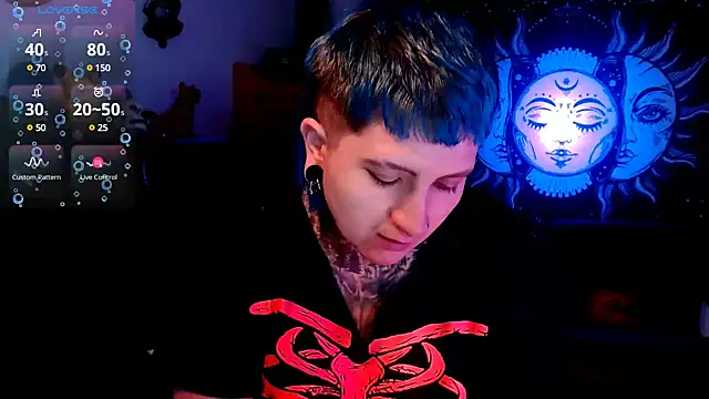Marieblueeyes online show from 8, 3, 2025