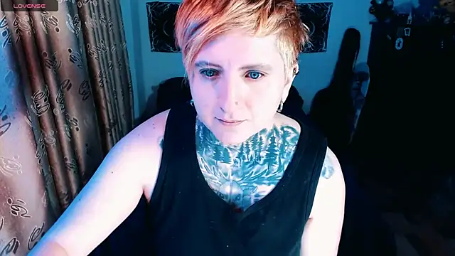 Marieblueeyes online show from 9, 11, 2025