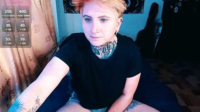 Marieblueeyes online show from 4, 11, 2025