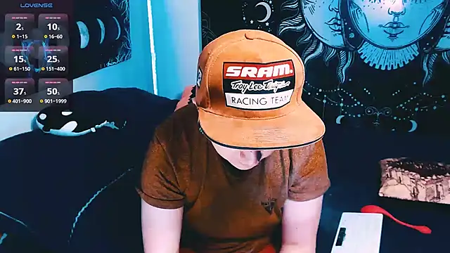 Marieblueeyes online show from 10, 2, 2026