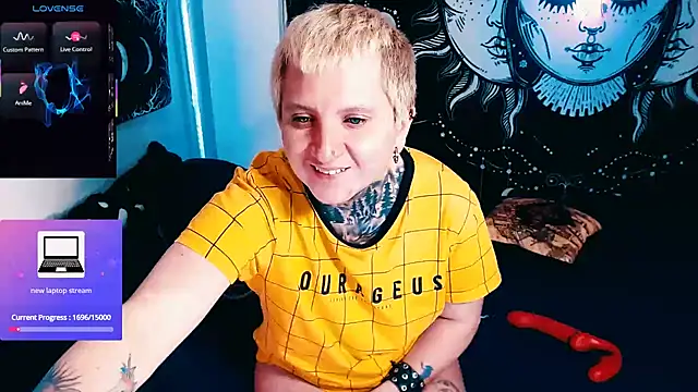 Marieblueeyes online show from 17, 2, 2026