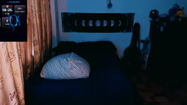 Marieblueeyes online show from 26, 10, 2025