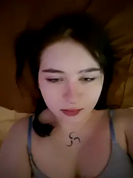 Snapshot of Yammy_Yumi chatting on 17, 2, 2025 Yammy Yumi online show from 17, 2, 2025