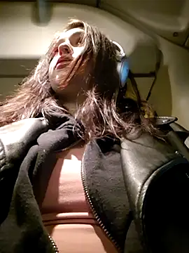 Snapshot of Yammy_Yumi chatting on 25, 2, 2025 Yammy Yumi online show from 25, 2, 2025