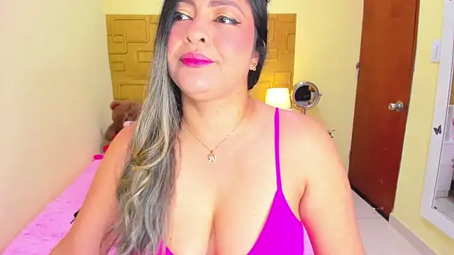 Julia Haye online show from 19, 11, 2025