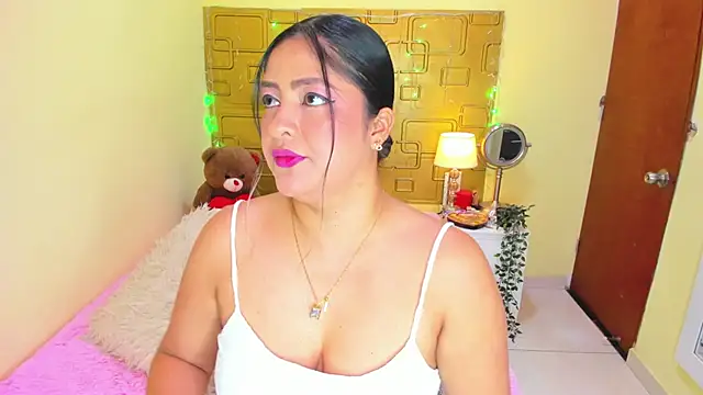 Julia Haye online show from 21, 12, 2025