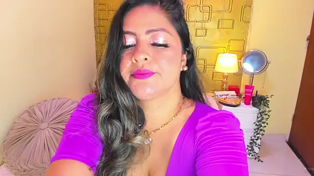 Julia Haye online show from 11, 4, 2026