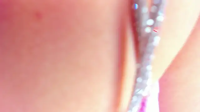 Julia Haye online show from 3, 12, 2025