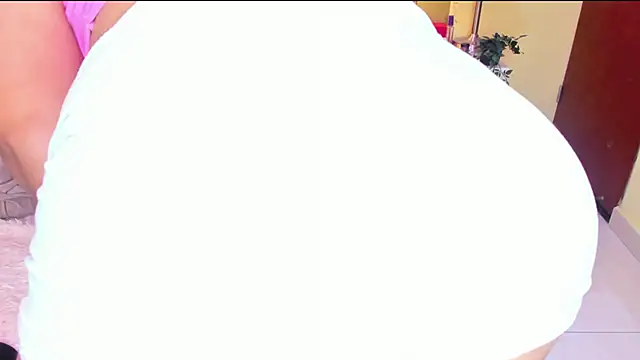 Julia Haye online show from 2, 3, 2026