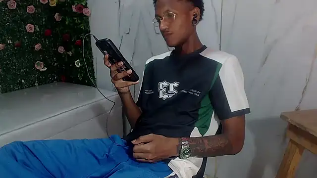 Snapshot of ManSant chatting on 28, 4, 2026 ManSant online show from 28, 4, 2026