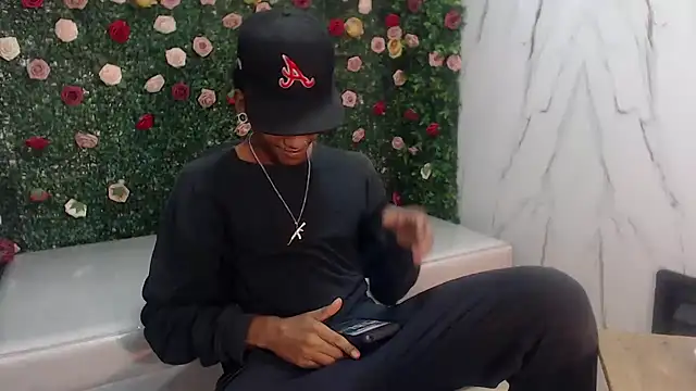 Snapshot of ManSant chatting on 7, 6, 2026 ManSant online show from 7, 6, 2026