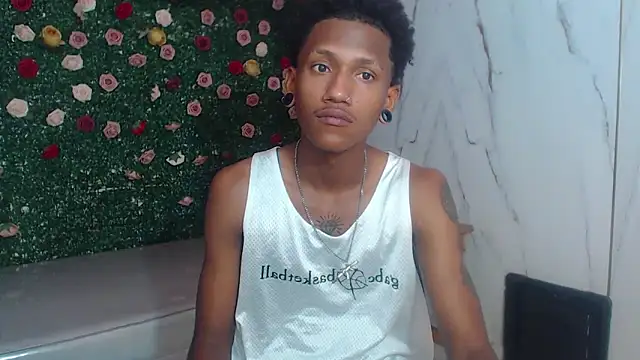 Snapshot of ManSant chatting on 25, 5, 2026 ManSant online show from 25, 5, 2026