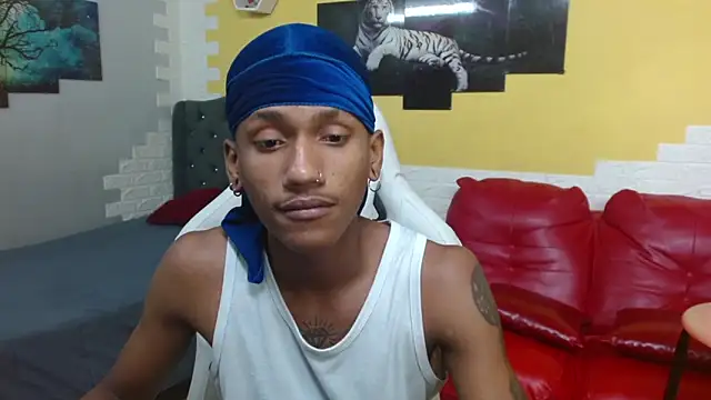 Snapshot of ManSant chatting on 6, 5, 2026 ManSant online show from 6, 5, 2026