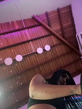 Ashly Miller online show from 24, 10, 2025