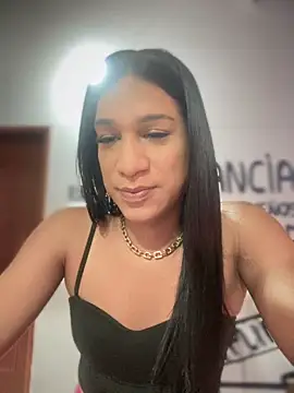 Ashly Miller online show from 4, 12, 2025