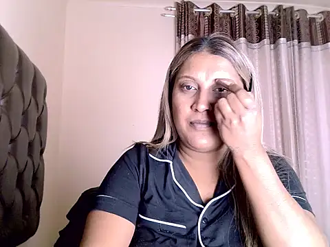 eroticbeauty37 online show from 13, 7, 2026