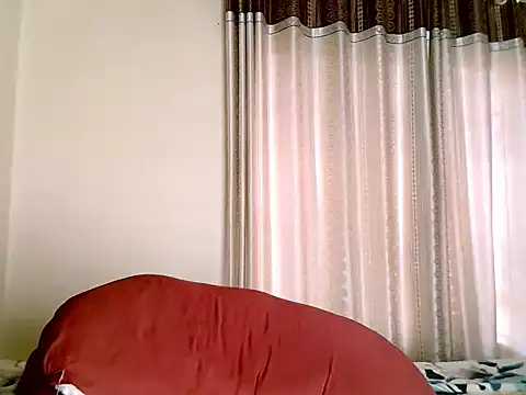 Snapshot of eroticbeauty37 chatting on 22, 11, 2025 eroticbeauty37 online show from 22, 11, 2025