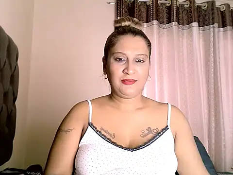 eroticbeauty37 online show from 27, 3, 2026