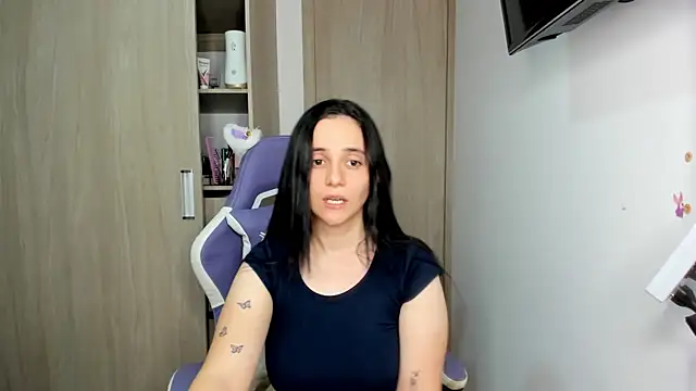 lucia s1 online show from 21, 7, 2026