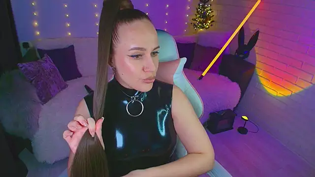 pepper cat  online show from 4, 4, 2026