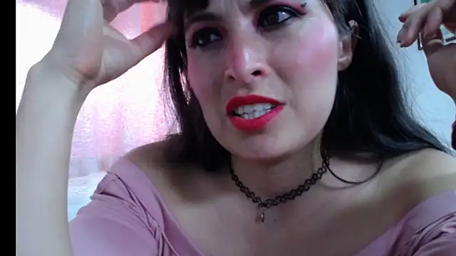 Alexandrasaenz online show from 10, 11, 2025