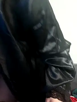 clara-francaise online show from 2, 2, 2026