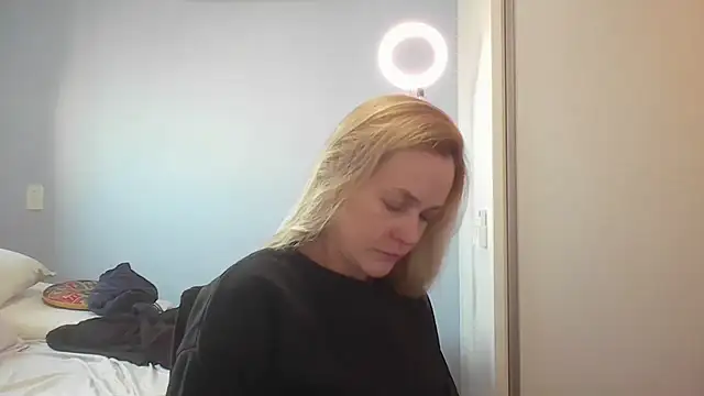 Annylove1 online show from 10, 6, 2026