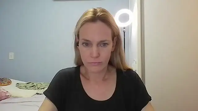 Annylove1 online show from 16, 4, 2026