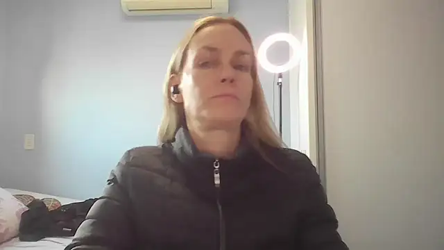 Snapshot of Annylove1 chatting on 12, 5, 2026 Annylove1 online show from 12, 5, 2026