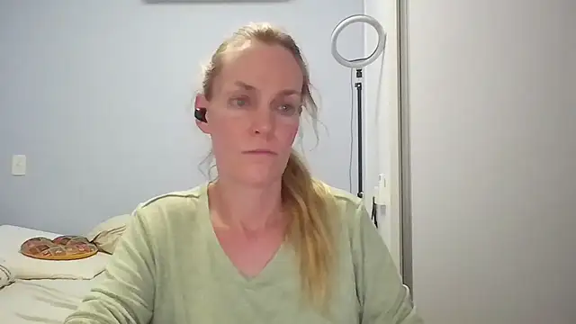 Annylove1 online show from 25, 2, 2026